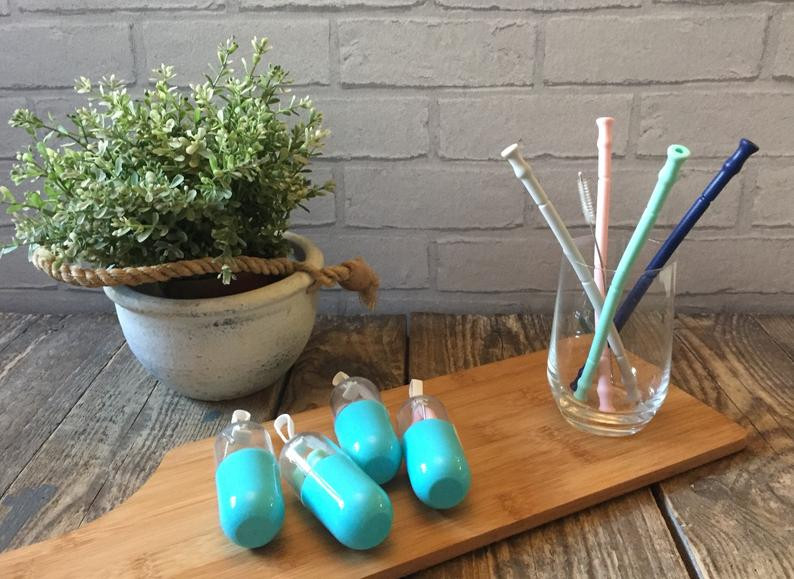 Silicone Collapsible Folding Straws- Reusable drinking straws